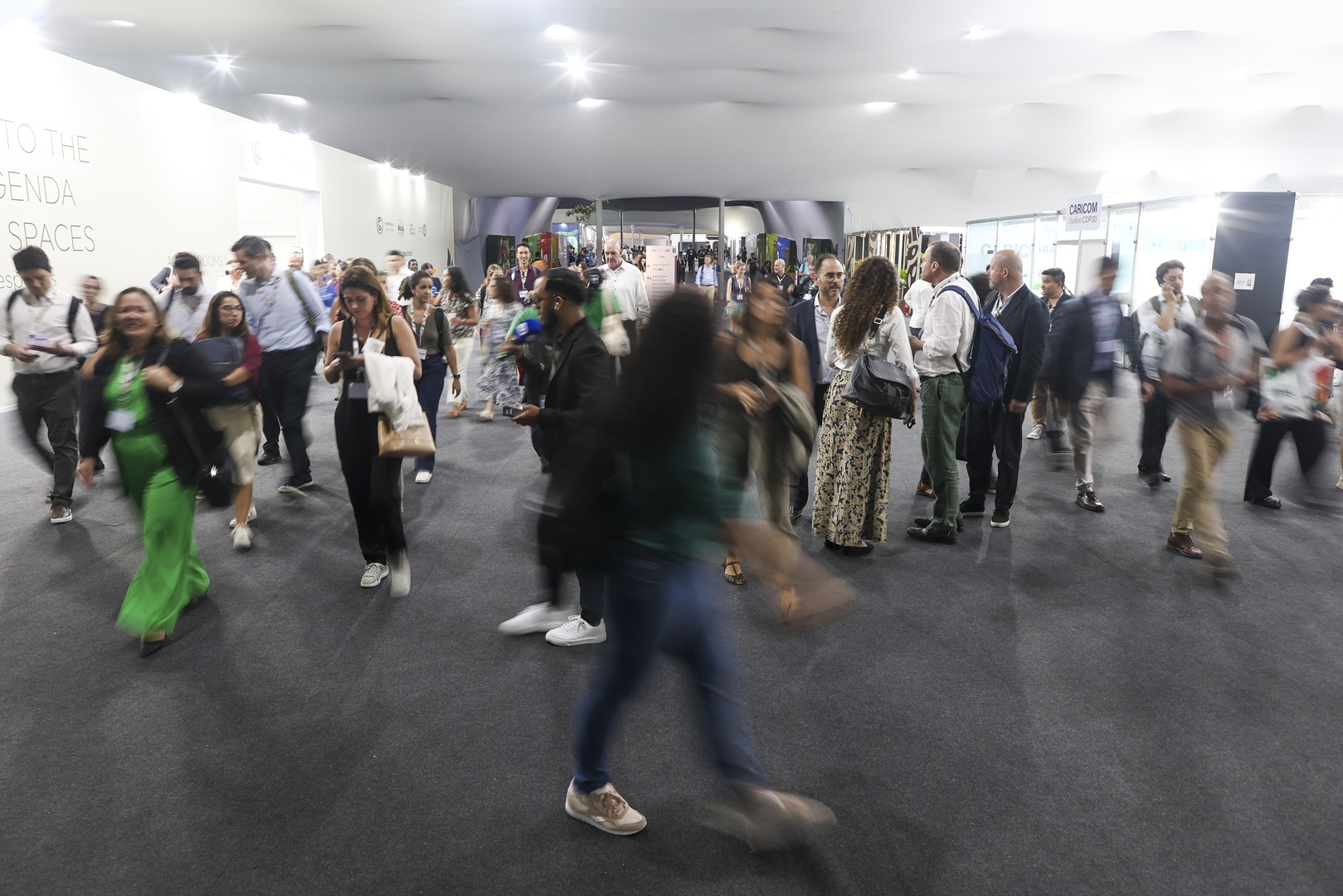 A Zona Azul da COP30 foi esvaziada na 3&ordf; feira (11.nov.2025) depois de tentativa de invas&atilde;o do local por manifestantes