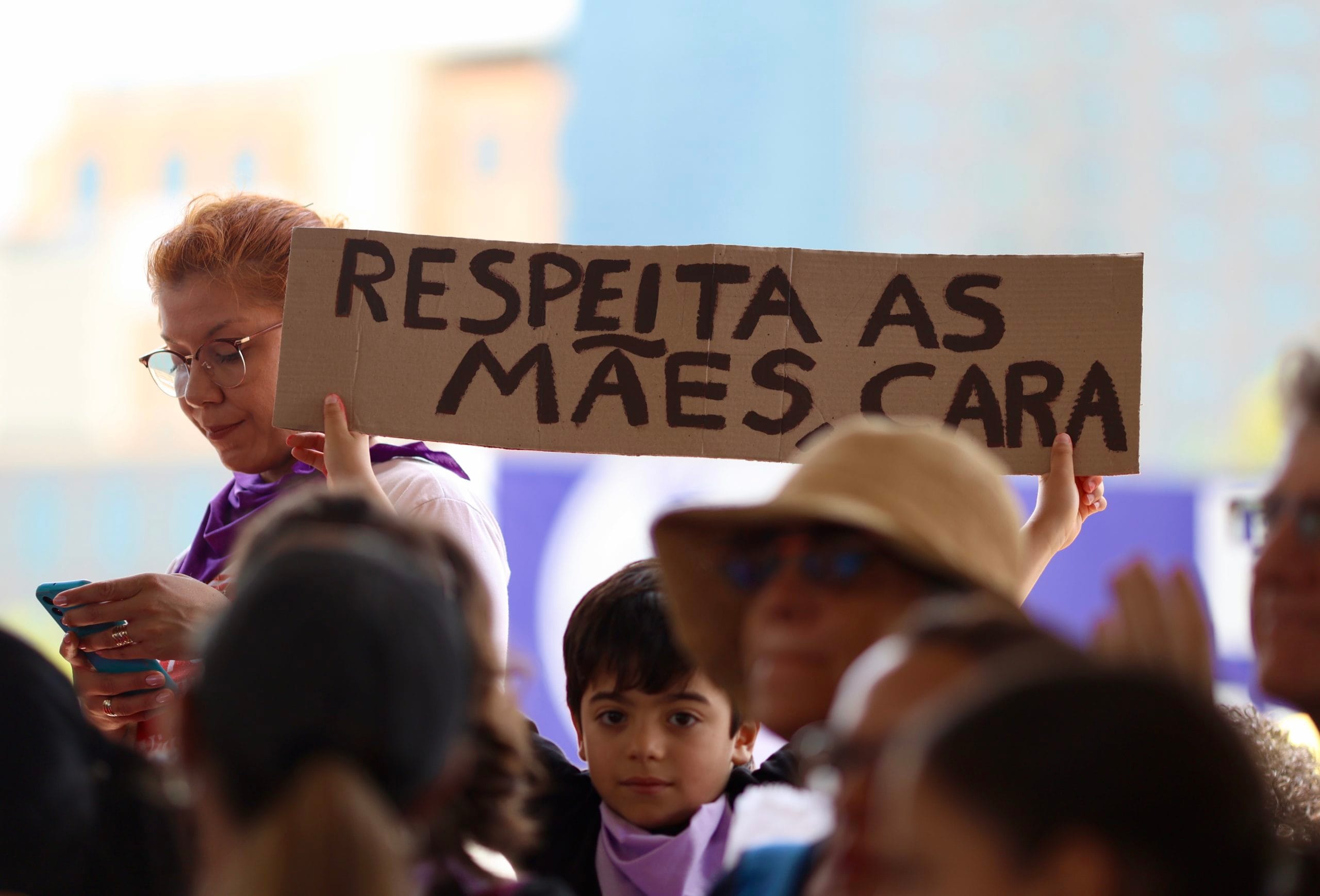 Crian&ccedil;as participaram, junto &agrave;s fam&iacute;lias, da manifesta&ccedil;&atilde;o