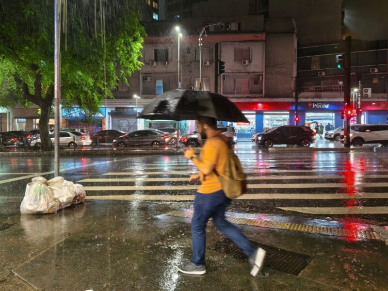 Após temporal, 5 cidades da Grande São Paulo ficam sem energia