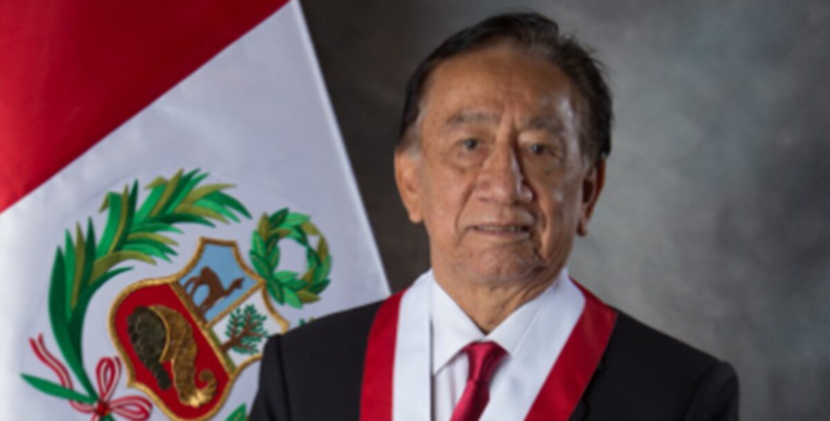 José Balcázar Zelada é eleito novo presidente interino do Peru