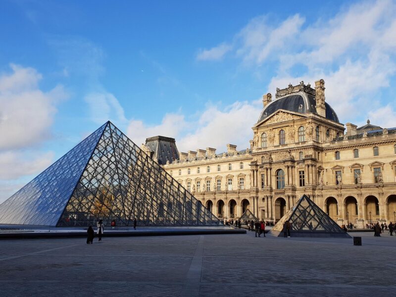 Vazamento de água atinge Museu do Louvre; Mona Lisa não foi atingida